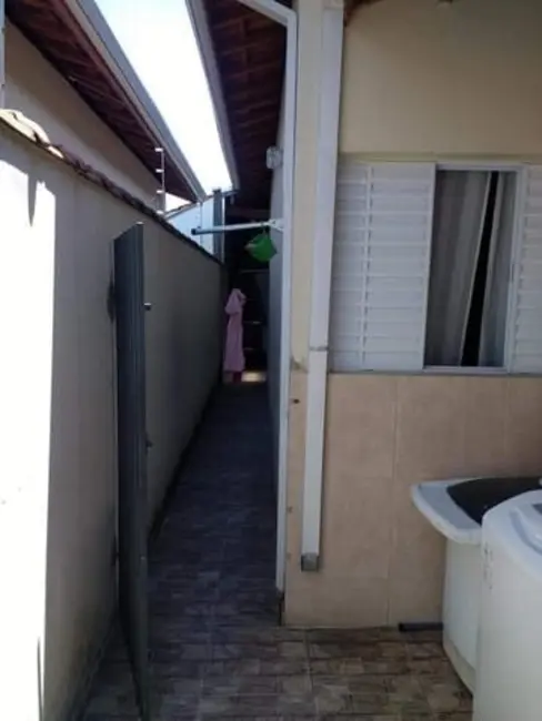 Foto 5 de Casa com 2 quartos à venda, 100m2 em Conjunto Residencial Araretama, Pindamonhangaba - SP