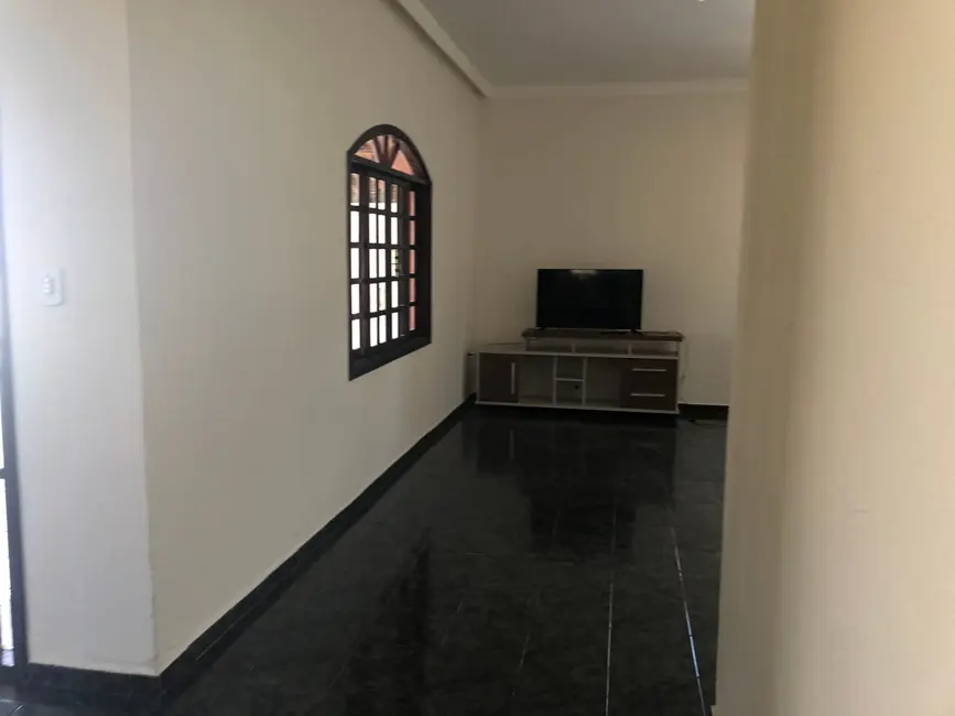 Foto 4 de Casa com 6 quartos à venda, 390m2 em Jardim Residencial Doutor Lessa, Pindamonhangaba - SP