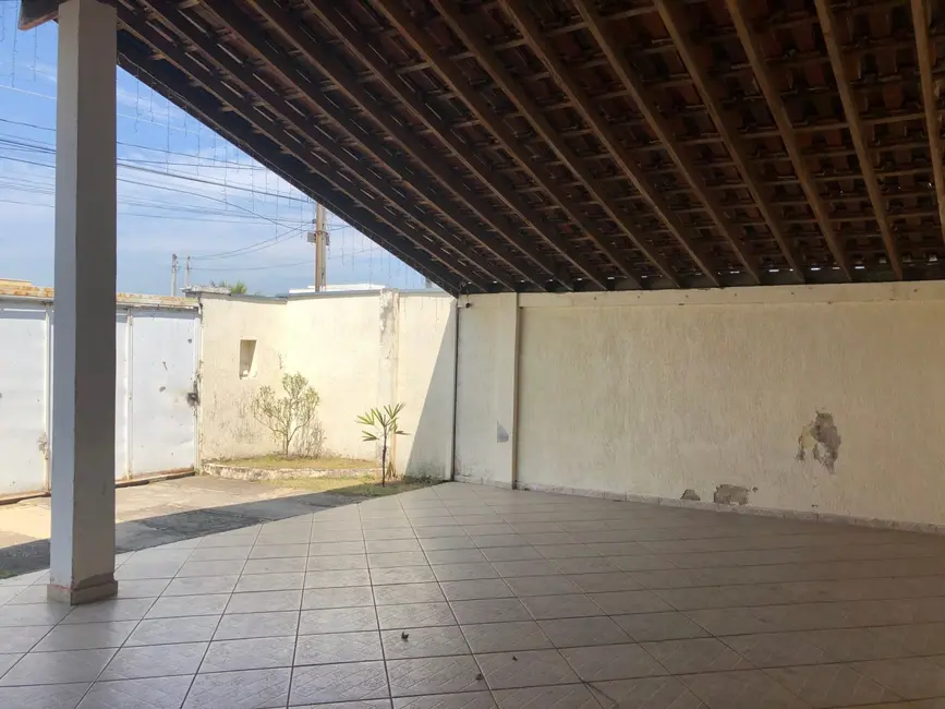 Foto 2 de Casa com 6 quartos à venda, 390m2 em Jardim Residencial Doutor Lessa, Pindamonhangaba - SP