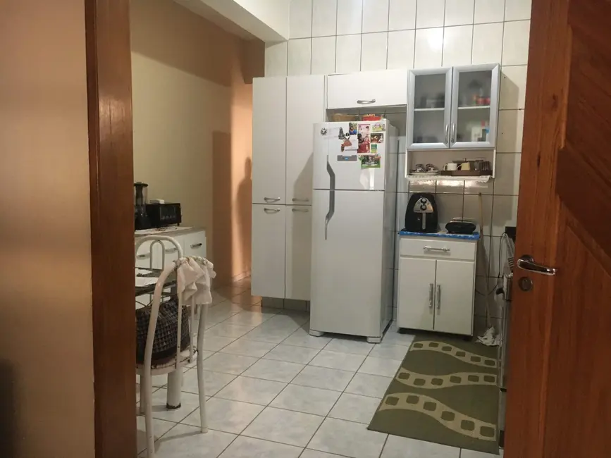 Sobrado com 4 quartos à venda, 100m2 em Pindamonhangaba - SP - imagem 7 Foto 7 de Sobrado com 4 quartos à venda, 100m2 em Pindamonhangaba - SP
