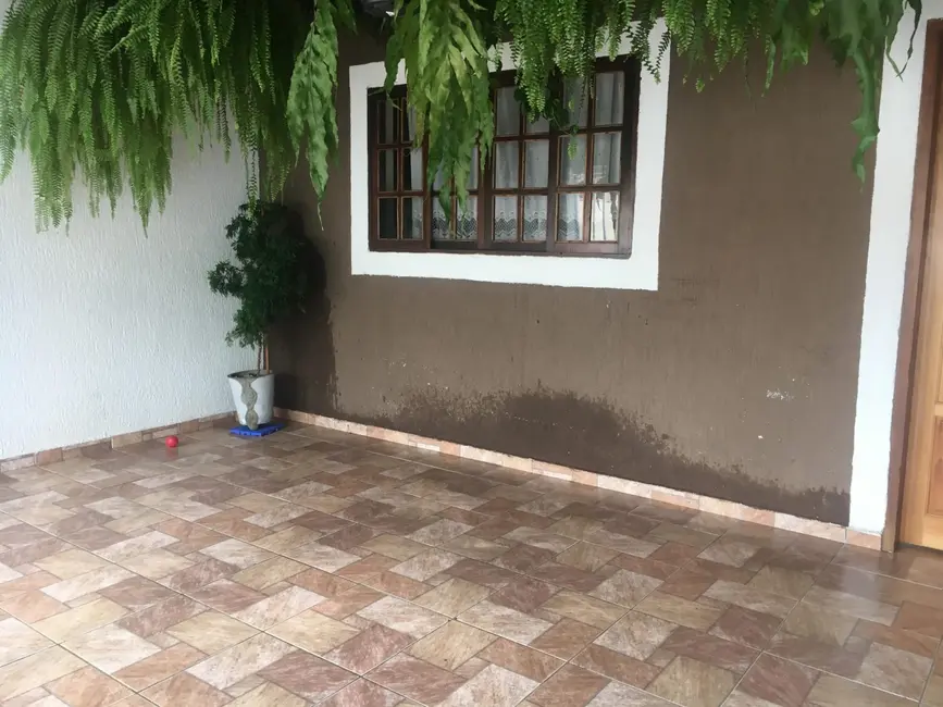 Sobrado com 4 quartos à venda, 100m2 em Pindamonhangaba - SP - imagem 5 Foto 5 de Sobrado com 4 quartos à venda, 100m2 em Pindamonhangaba - SP