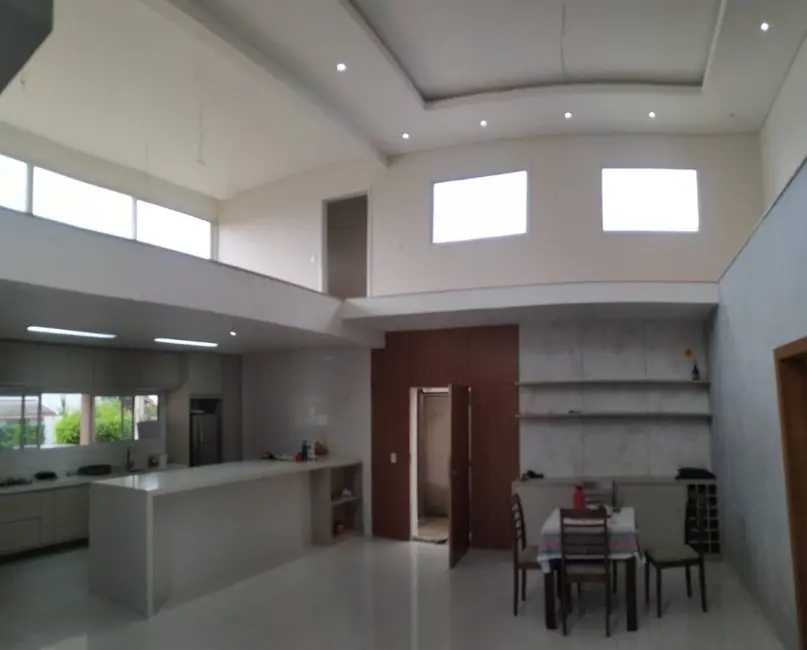 Foto 9 de Casa de Condomínio com 3 quartos à venda, 290m2 em Tremembe - SP