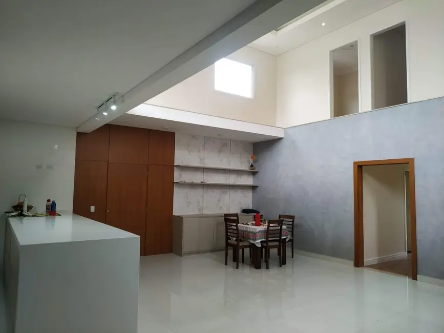 Foto 8 de Casa de Condomínio com 3 quartos à venda, 290m2 em Tremembe - SP