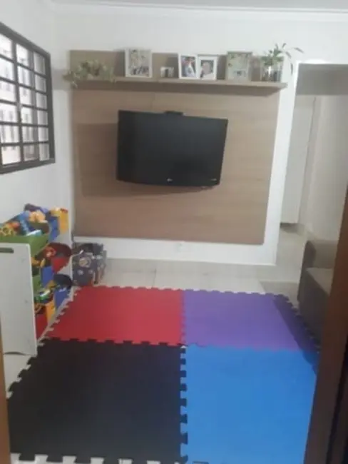 Foto 2 de Casa com 2 quartos à venda, 54m2 em Alto São Pedro, Taubate - SP