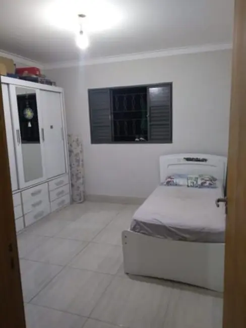 Foto 3 de Casa com 2 quartos à venda, 54m2 em Alto São Pedro, Taubate - SP