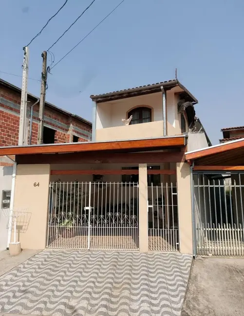 Foto 1 de Casa com 4 quartos à venda, 200m2 em Triângulo, Pindamonhangaba - SP