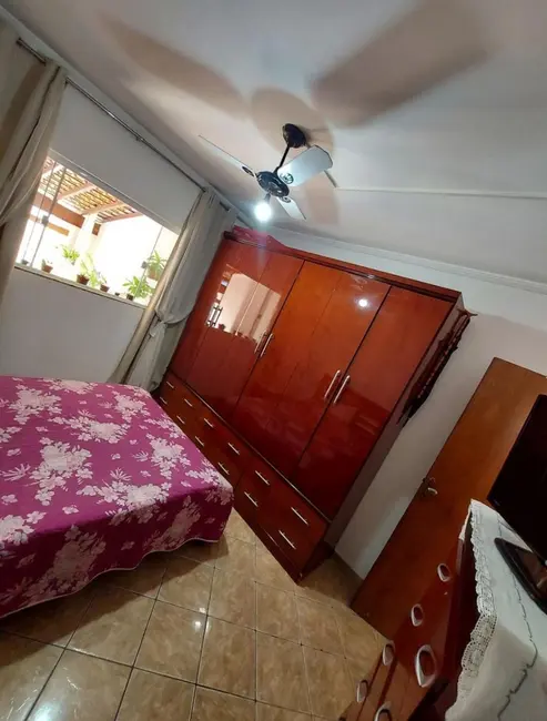Foto 3 de Casa com 4 quartos à venda, 200m2 em Triângulo, Pindamonhangaba - SP