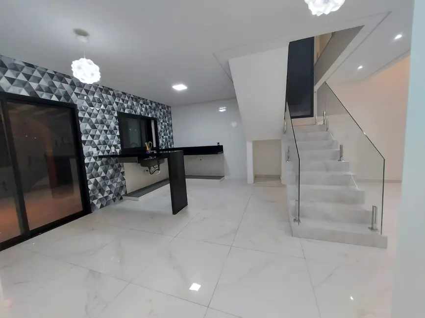 Foto 4 de Casa de Condomínio com 3 quartos à venda, 213m2 em Bairro do Grama, Cacapava - SP