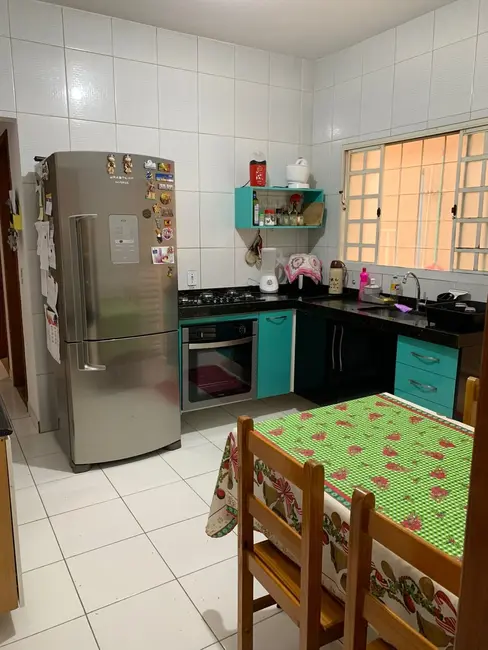 Foto 3 de Casa com 2 quartos à venda, 127m2 em Jardim Continental, Taubate - SP