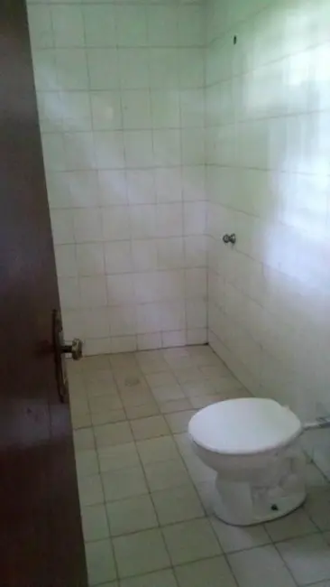 Foto 2 de Casa com 5 quartos à venda, 305m2 em Jardim Carlota, Pindamonhangaba - SP