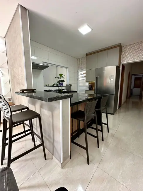 Foto 9 de Casa com 2 quartos à venda, 76m2 em Pindamonhangaba - SP