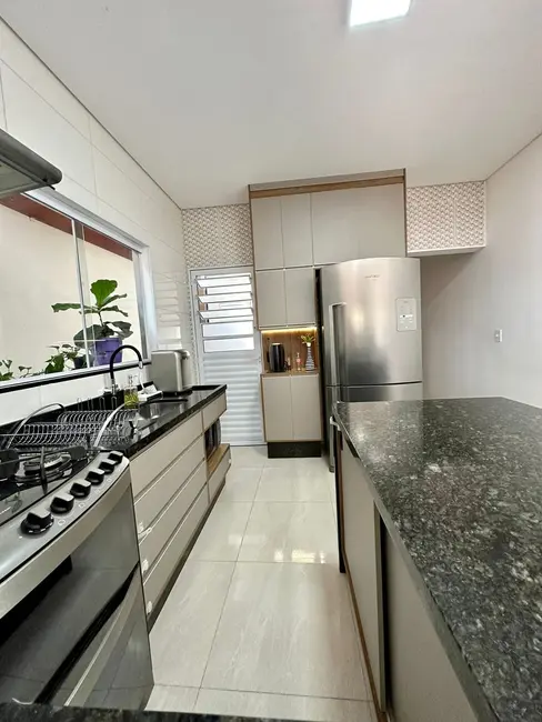 Foto 6 de Casa com 2 quartos à venda, 76m2 em Pindamonhangaba - SP
