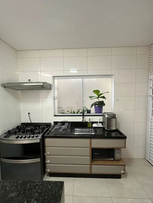 Foto 4 de Casa com 2 quartos à venda, 76m2 em Pindamonhangaba - SP