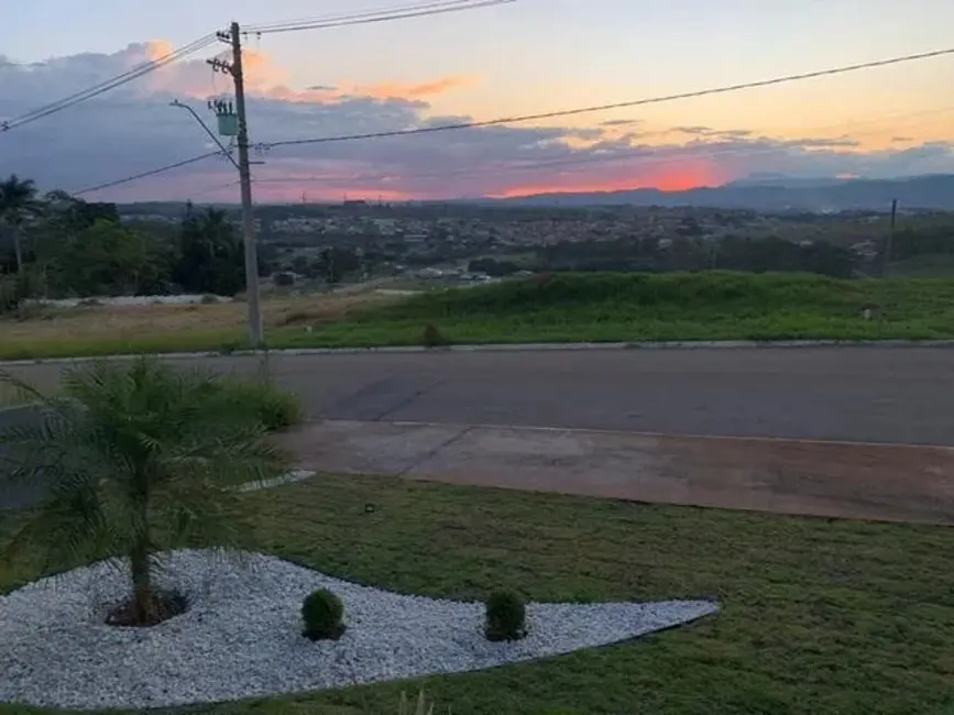 Foto 5 de Casa de Condomínio com 3 quartos à venda, 215m2 em Taubate - SP