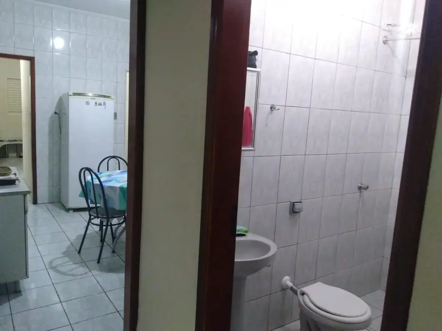 Foto 5 de Casa com 2 quartos à venda, 101m2 em Jardim Gurilândia, Taubate - SP