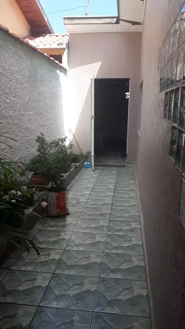 Foto 6 de Casa com 3 quartos à venda, 300m2 em Parque Santo Antônio, Taubate - SP