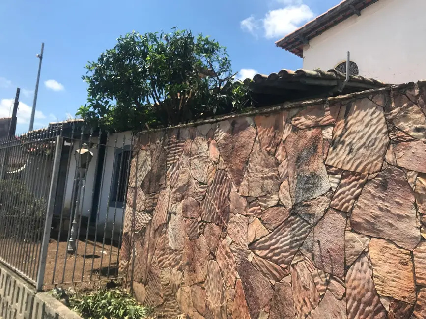 Foto 5 de Sobrado com 3 quartos à venda, 256m2 em Centro, Pindamonhangaba - SP