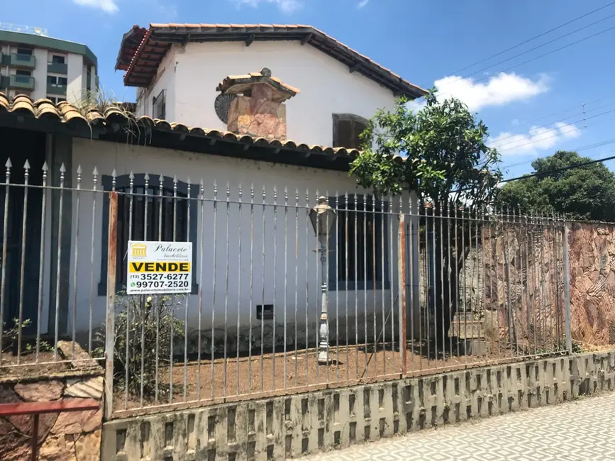 Foto 1 de Sobrado com 3 quartos à venda, 256m2 em Centro, Pindamonhangaba - SP