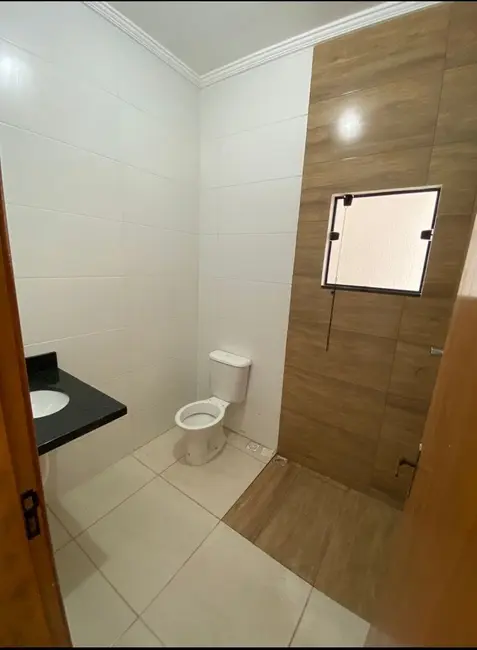 Foto 3 de Casa com 3 quartos à venda, 89m2 em Residencial Estoril, Taubate - SP