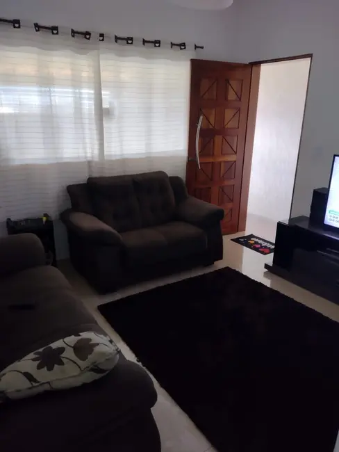 Casa com 2 quartos à venda, 65m2 em Residencial e Comercial Portal dos Eucaliptos, Pindamonhangaba - SP - imagem 3 Foto 3 de Casa com 2 quartos à venda, 65m2 em Residencial e Comercial Portal dos Eucaliptos, Pindamonhangaba - SP