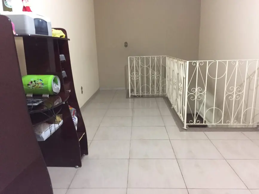Foto 7 de Sobrado com 2 quartos à venda, 140m2 em Jardim Santa Luzia, Pindamonhangaba - SP