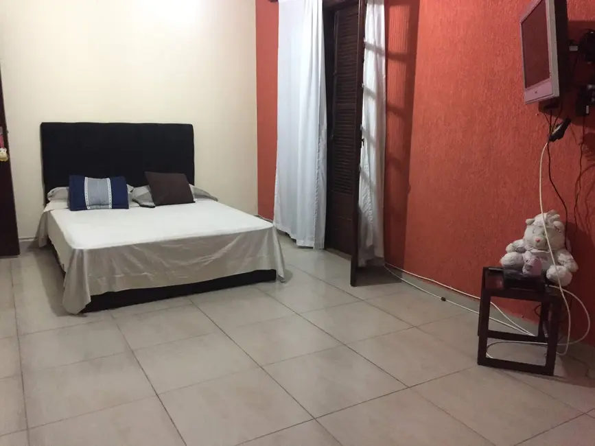Foto 8 de Sobrado com 2 quartos à venda, 140m2 em Jardim Santa Luzia, Pindamonhangaba - SP