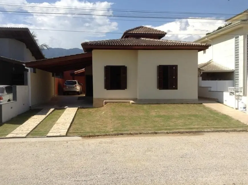 Foto 3 de Casa de Condomínio com 4 quartos à venda, 160m2 em Ubatuba - SP