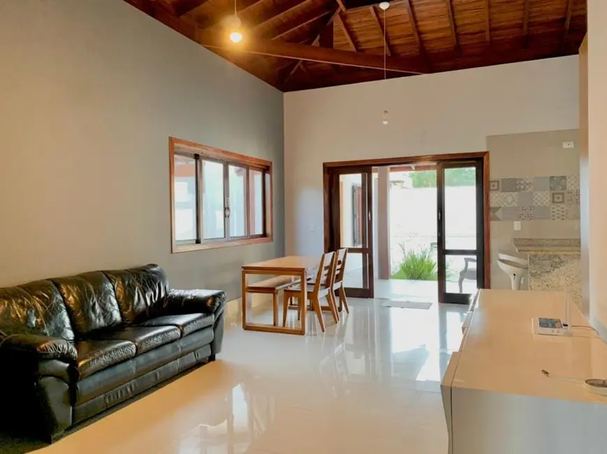 Foto 9 de Casa de Condomínio com 4 quartos à venda, 160m2 em Ubatuba - SP