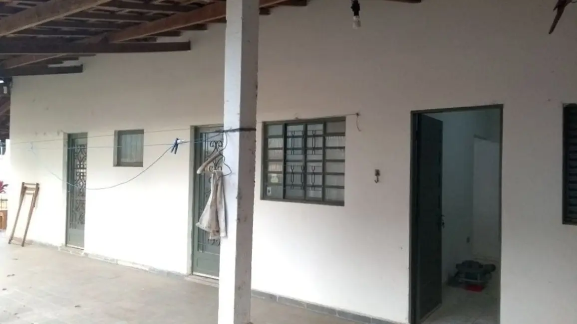 Foto 2 de Casa com 2 quartos à venda, 90m2 em Cidade Nova, Pindamonhangaba - SP