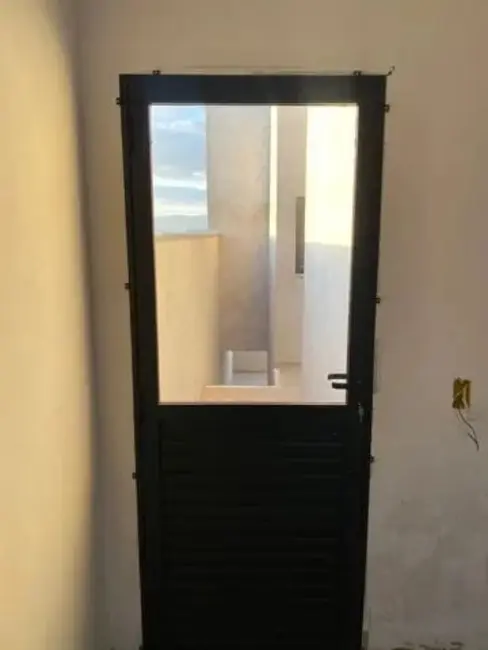 Foto 2 de Casa com 3 quartos à venda, 95m2 em Residencial Estoril, Taubate - SP