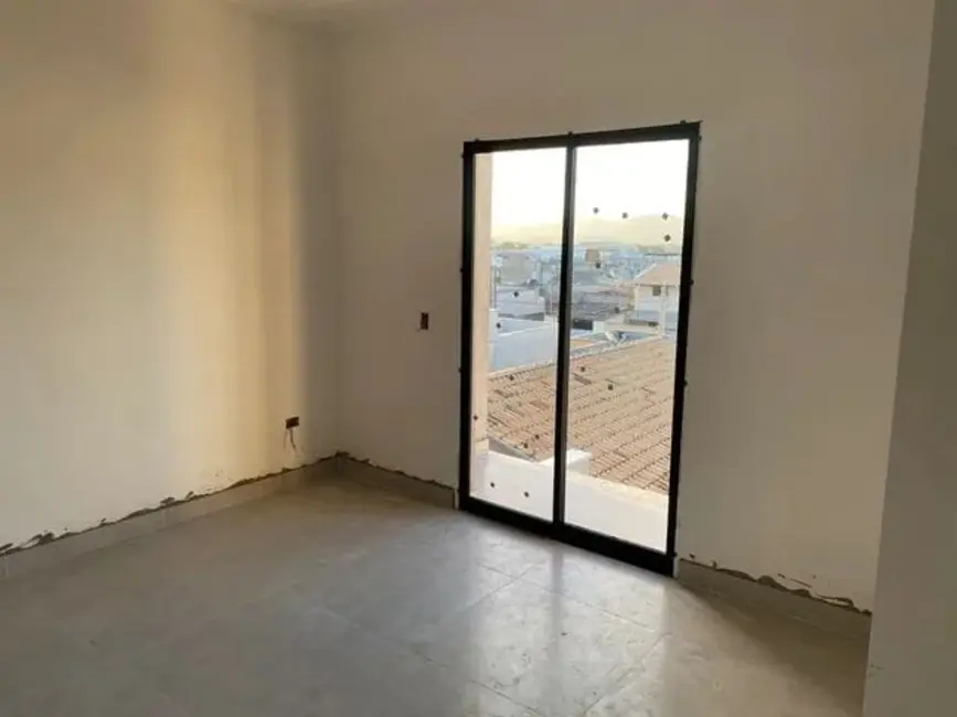 Foto 5 de Casa com 3 quartos à venda, 95m2 em Residencial Estoril, Taubate - SP