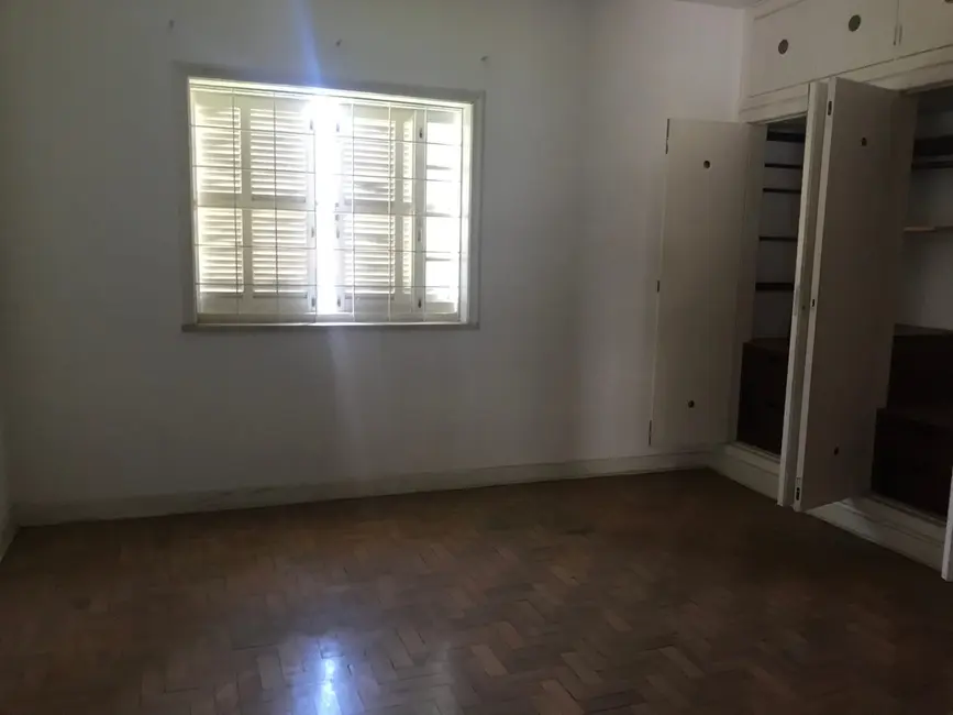Foto 9 de Casa com 4 quartos à venda, 245m2 em Centro, Pindamonhangaba - SP