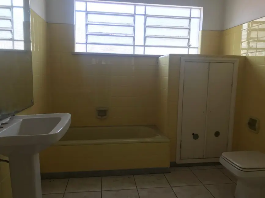Foto 3 de Casa com 4 quartos à venda, 245m2 em Centro, Pindamonhangaba - SP