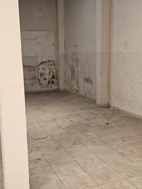 Casa com 3 quartos à venda em Centro, Aparecida - SP - imagem 5 Foto 5 de Casa com 3 quartos à venda em Centro, Aparecida - SP