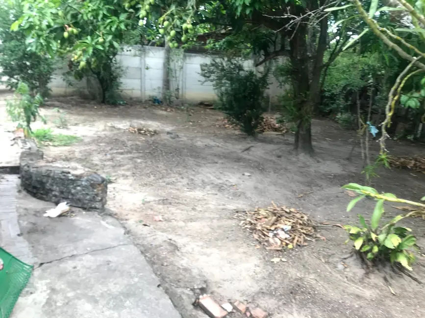 Foto 11 de Casa à venda, 810m2 em Vila São Benedito, Pindamonhangaba - SP