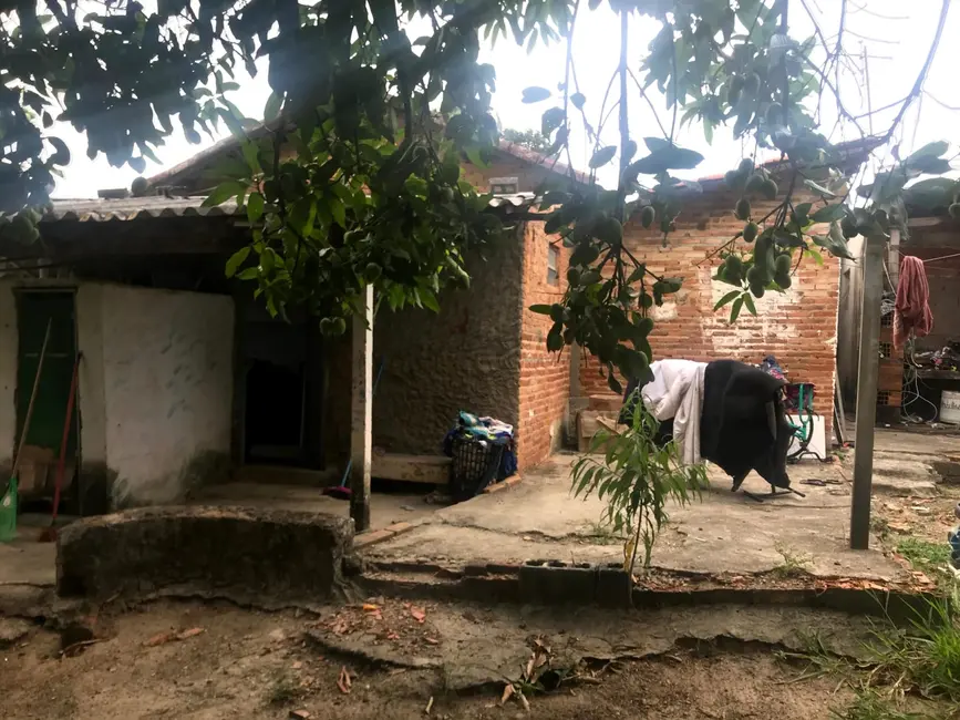 Foto 8 de Casa à venda, 810m2 em Vila São Benedito, Pindamonhangaba - SP