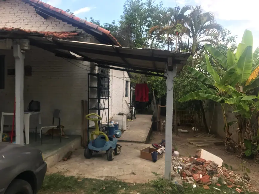 Foto 14 de Casa à venda, 810m2 em Vila São Benedito, Pindamonhangaba - SP