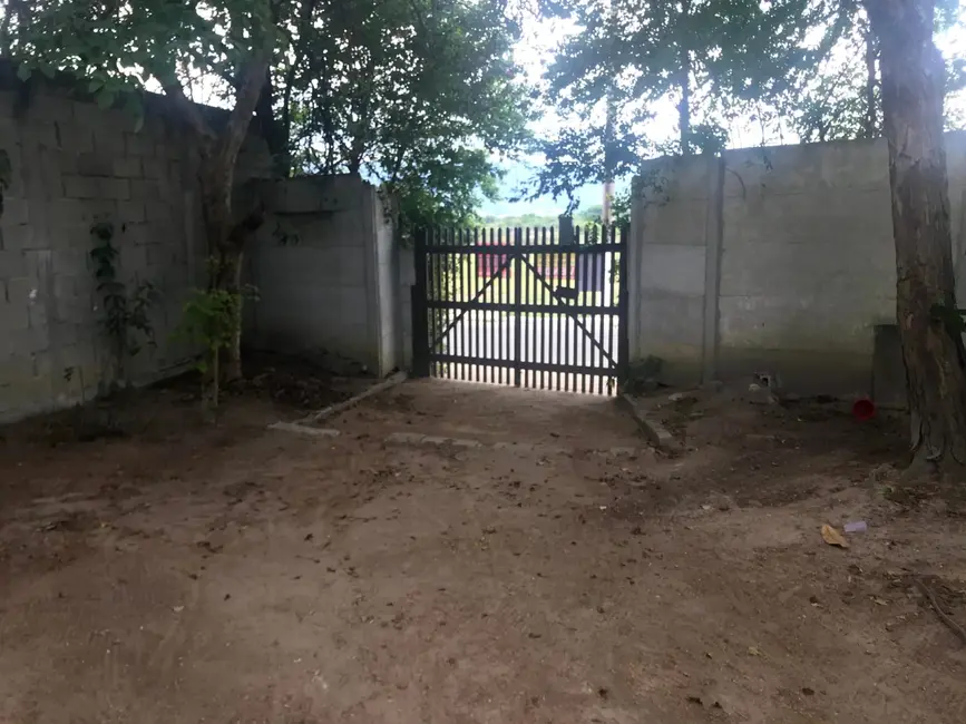 Foto 3 de Casa à venda, 810m2 em Vila São Benedito, Pindamonhangaba - SP