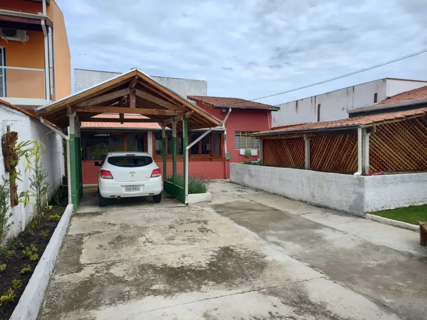 Foto 1 de Casa com 2 quartos à venda, 110m2 em Pindamonhangaba - SP