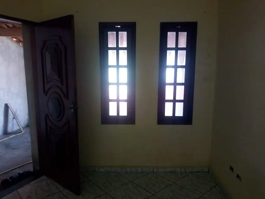 Foto 1 de Casa com 3 quartos à venda em Residencial Maricá, Pindamonhangaba - SP