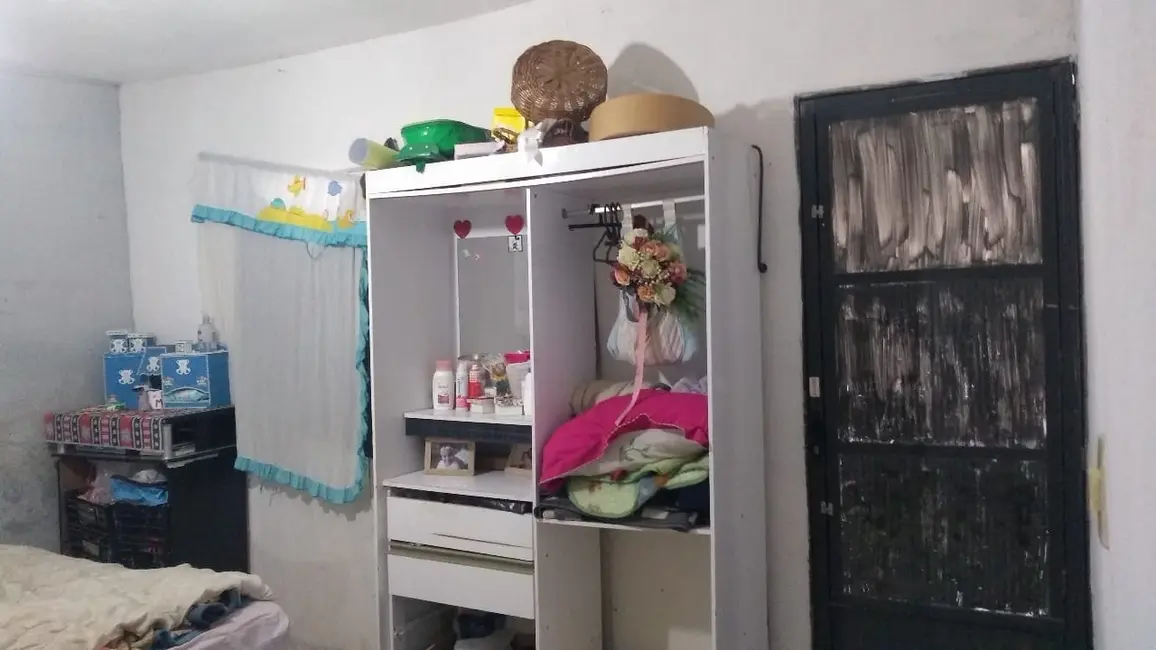 Foto 1 de Casa com 3 quartos à venda, 250m2 em Guaratingueta - SP