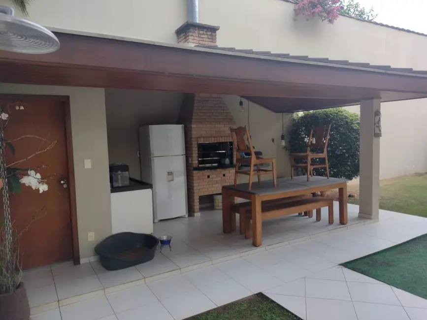 Foto 2 de Casa de Condomínio com 4 quartos à venda, 275m2 em Sao Jose Dos Campos - SP