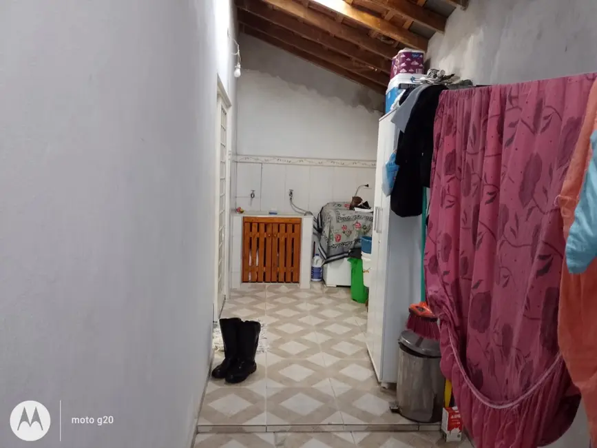 Foto 6 de Casa com 2 quartos à venda, 109m2 em Tremembe - SP