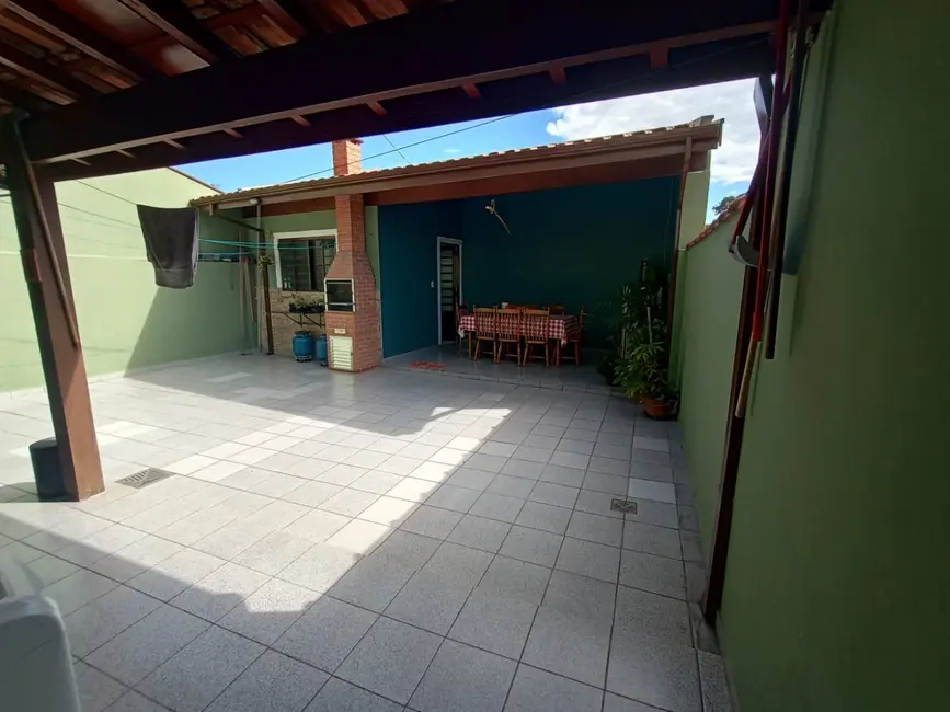 Foto 9 de Sobrado com 4 quartos à venda, 242m2 em Jardim Cristina, Pindamonhangaba - SP