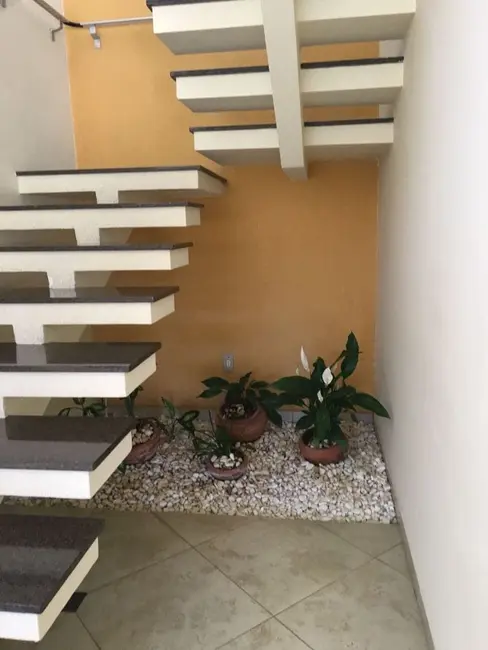 Foto 7 de Sobrado com 3 quartos à venda, 196m2 em Tremembe - SP