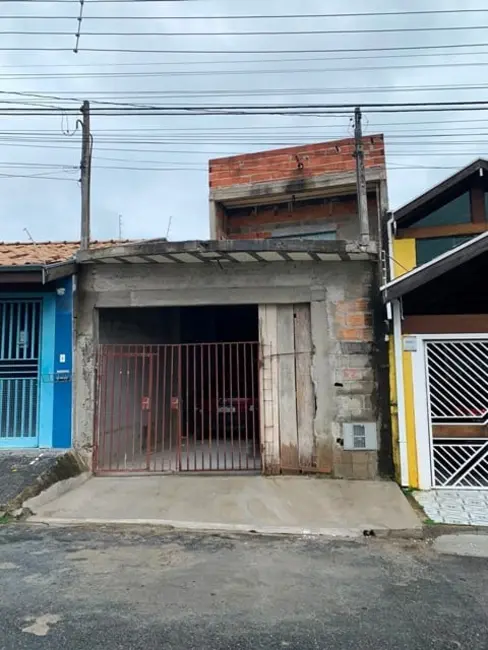 Sobrado com 3 quartos à venda em Pindamonhangaba - SP - imagem 2 Foto 2 de Sobrado com 3 quartos à venda em Pindamonhangaba - SP