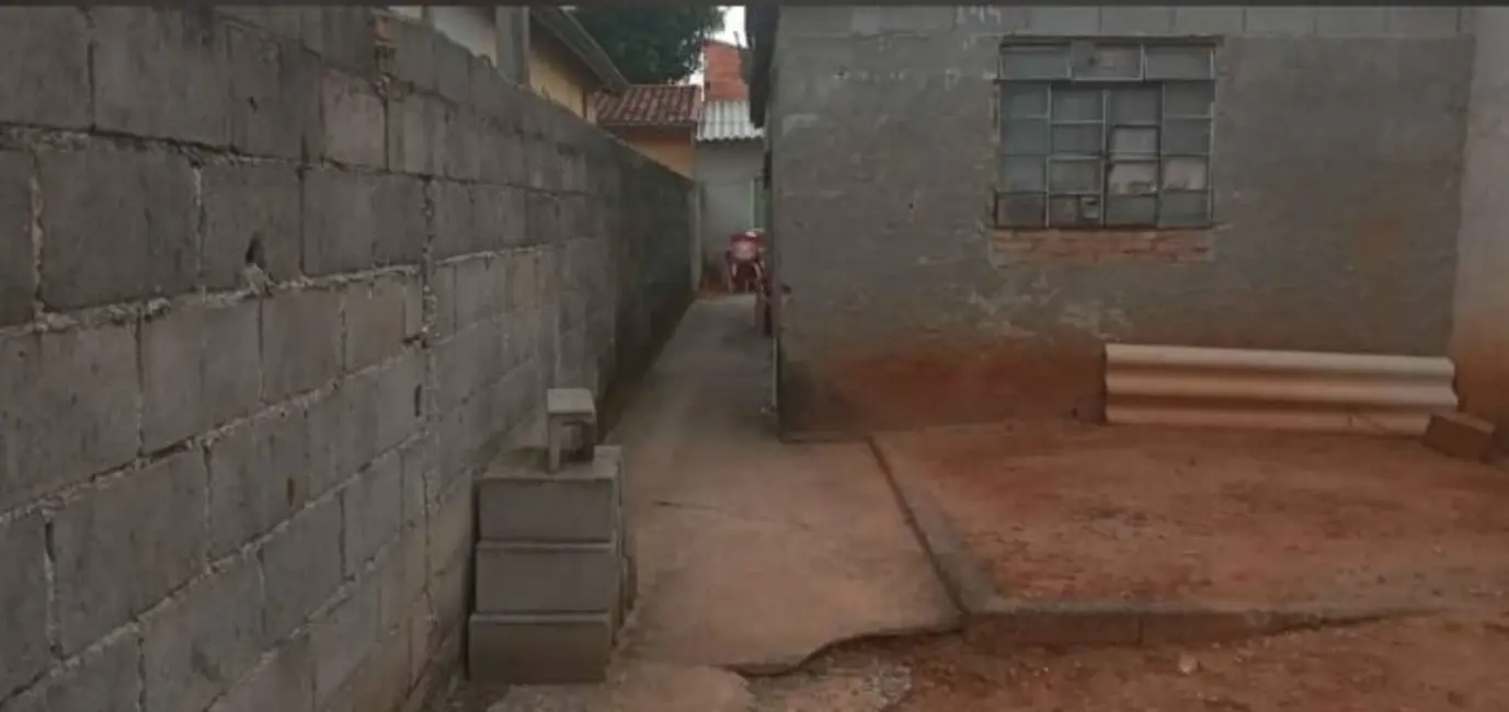 Foto 3 de Casa com 1 quarto à venda, 125m2 em Parque São Domingos, Pindamonhangaba - SP