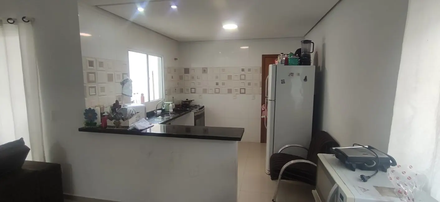 Foto 2 de Casa com 2 quartos à venda, 111m2 em Pindamonhangaba - SP