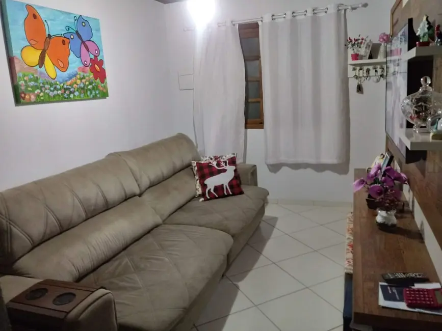 Foto 4 de Casa com 2 quartos à venda, 140m2 em Vila Bela, Taubate - SP
