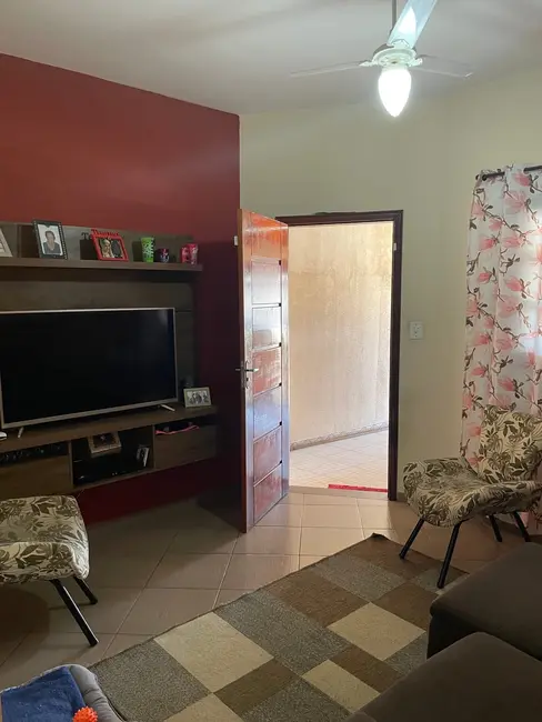 Foto 2 de Casa com 2 quartos à venda, 61m2 em Pindamonhangaba - SP